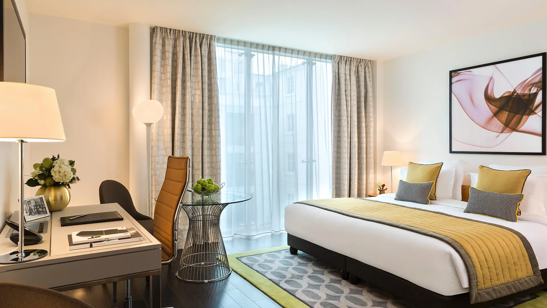 Hotel La Clef Tour Eiffel By The Crest Collection 5*