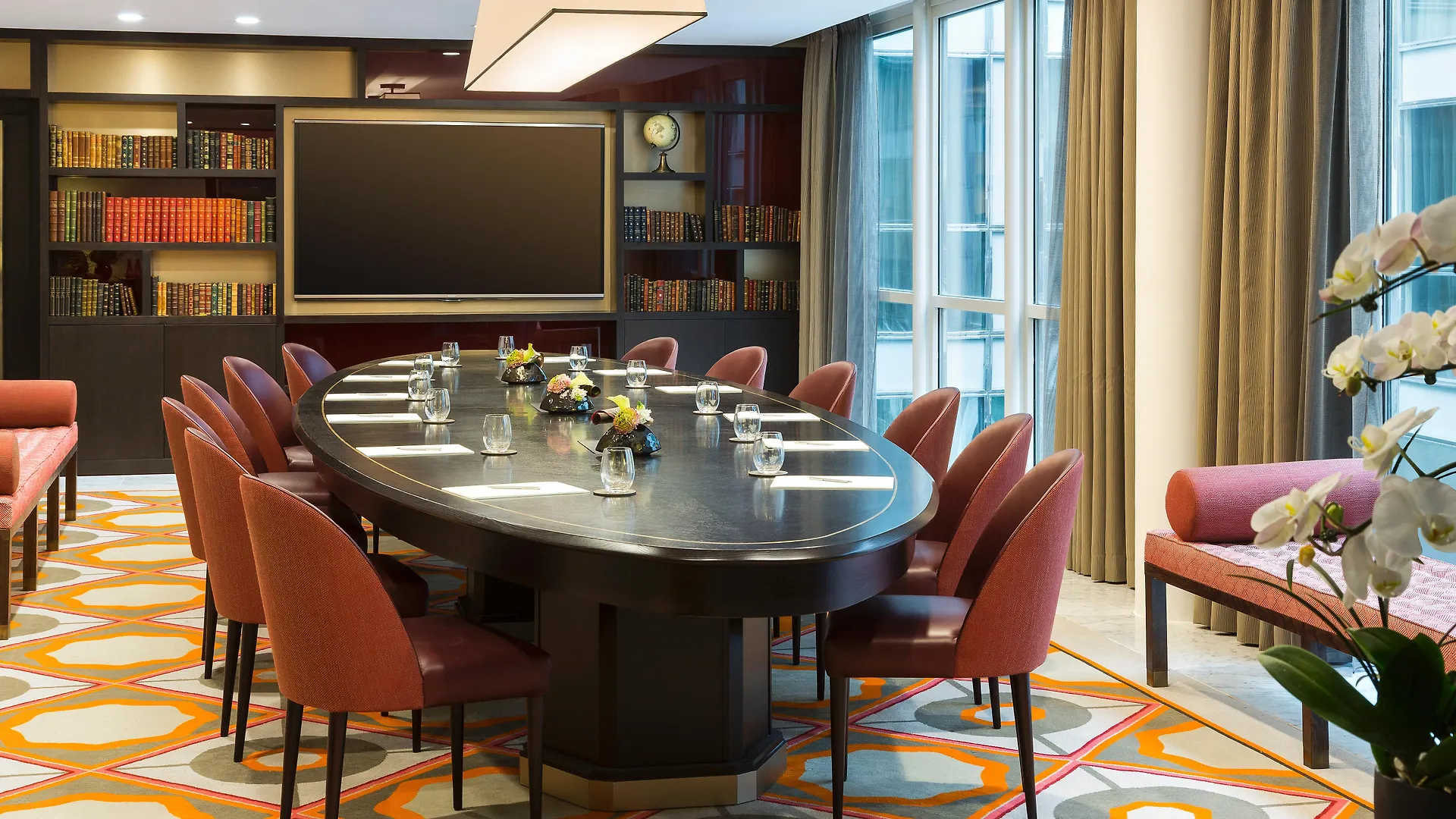La Clef Tour Eiffel By The Crest Collection Hotel