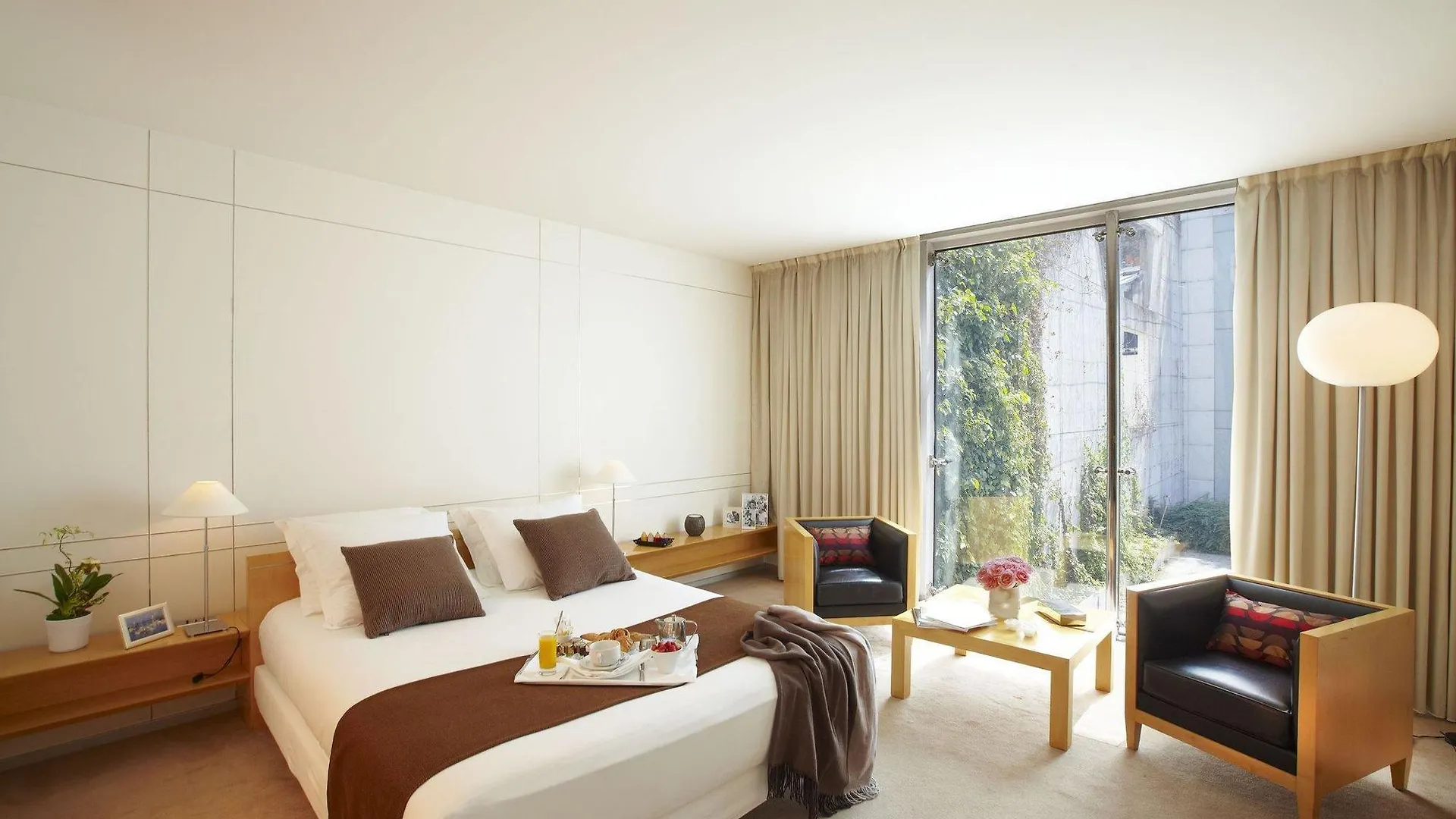 La Clef Tour Eiffel By The Crest Collection Hotel