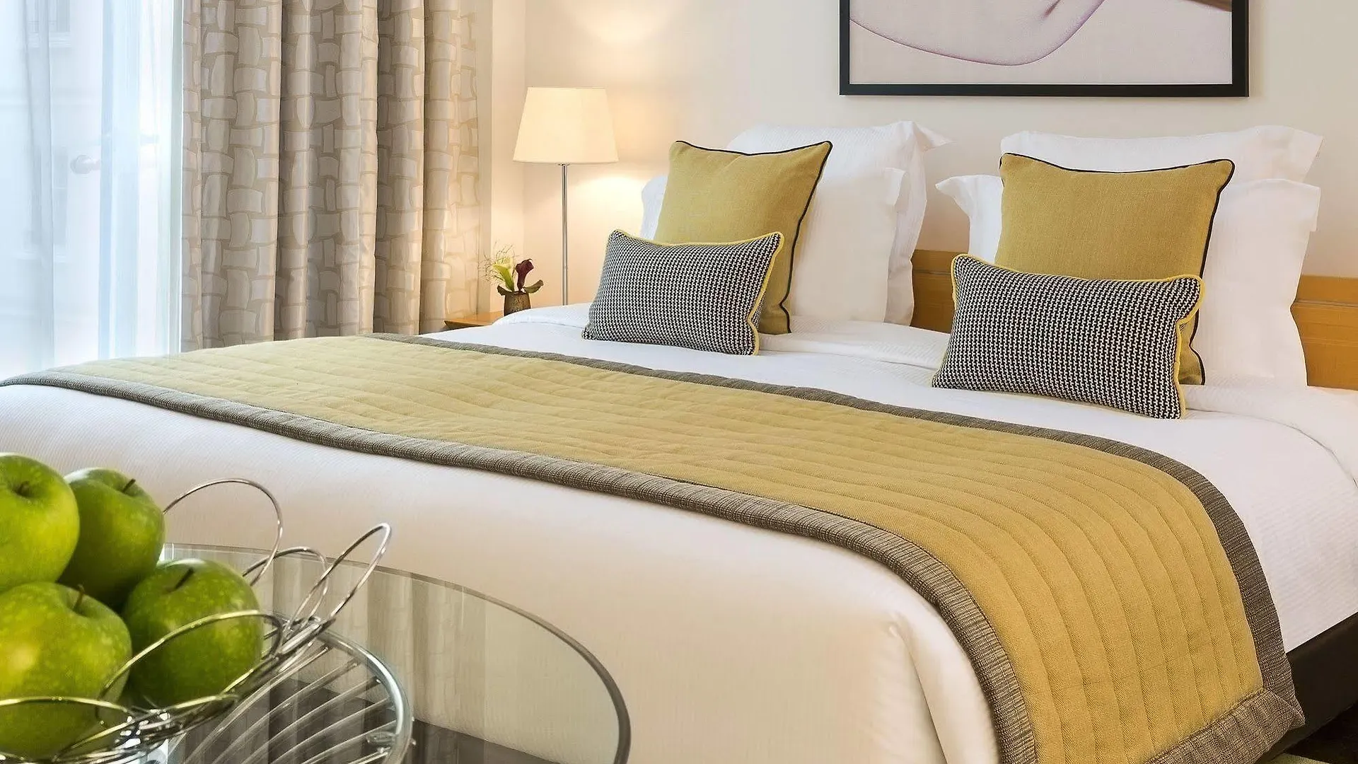 La Clef Tour Eiffel By The Crest Collection Hotel 5*